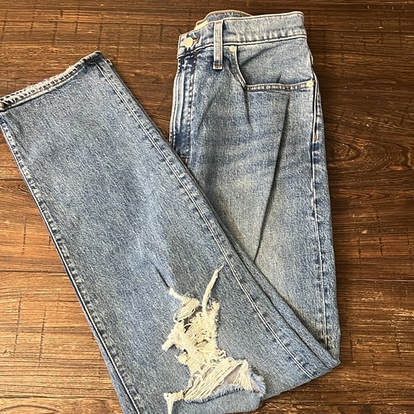 MADEWELL Tall Perfect Vintage Straight Jean Kingsbury Wash Knee-Rip SIZE 30T NWT - Picture 10 of 11